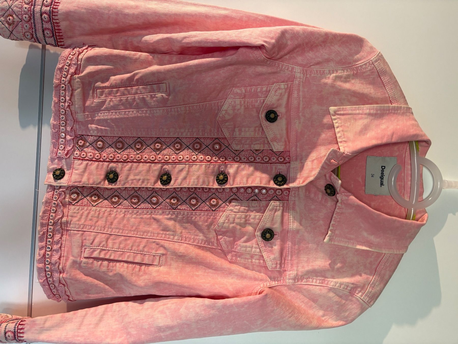 Desigual Giacche: Damen Jeansjacke – Usato da Brütten venduto da wegdamit03