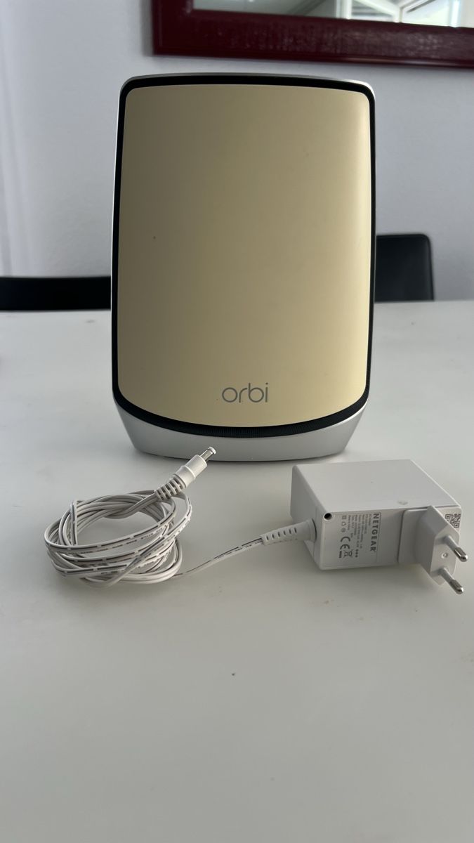 Netgear Modem & Router: Netgear Orbi Router RBR850 – Usato da Arth venduto da Tanos