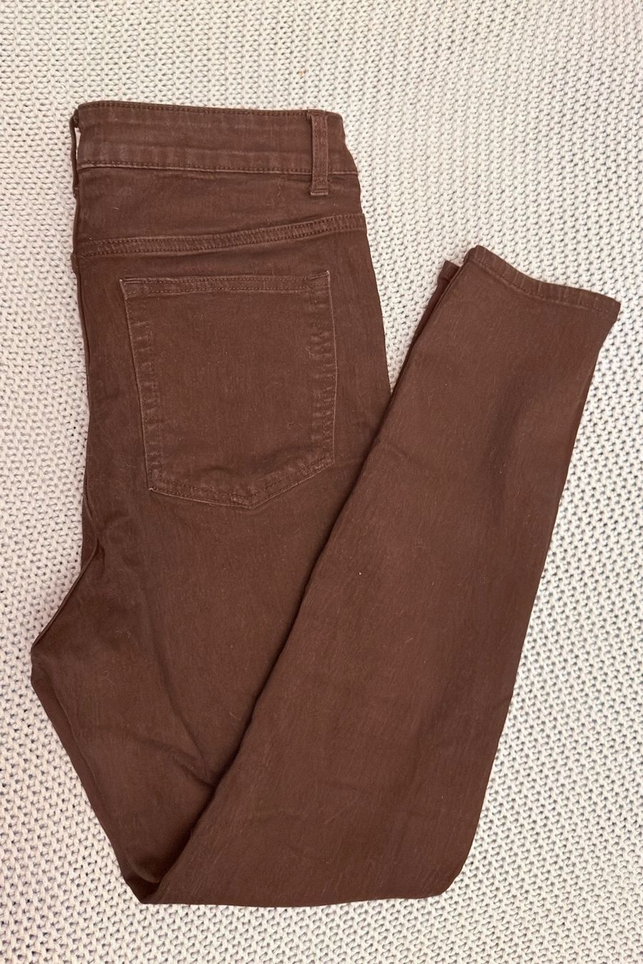 H&M Jeans: • Jeanshose von H&M • – Usato da Basel venduto da mendoza13 2