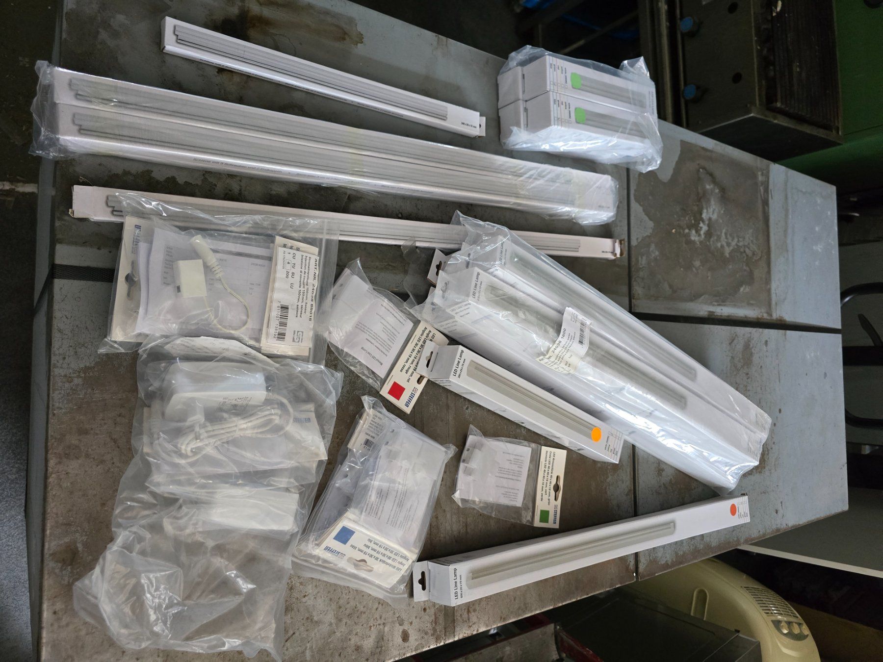 Lampade: Posten div. Steffen LED Click System Leuchten div. Farben – Nuovo e nell'imballaggio originale da KRINAU venduto da Mio_Liqstyle 7
