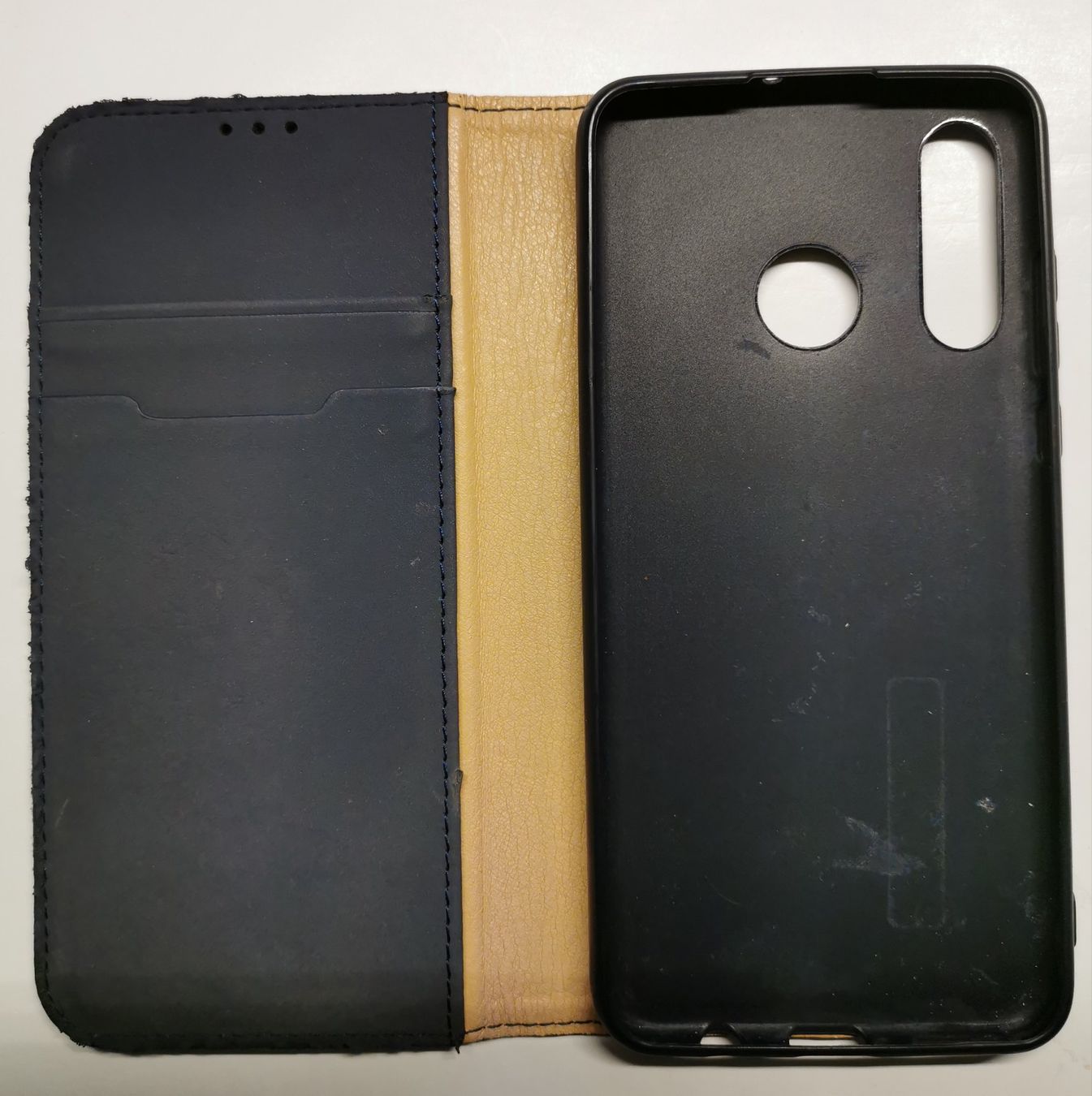 Huawei Cover & Protezioni schermo: Handyhülle Huawei P30 lite – Nuovo (secondo la descrizione) da Filzbach venduto da Sabenasi 1