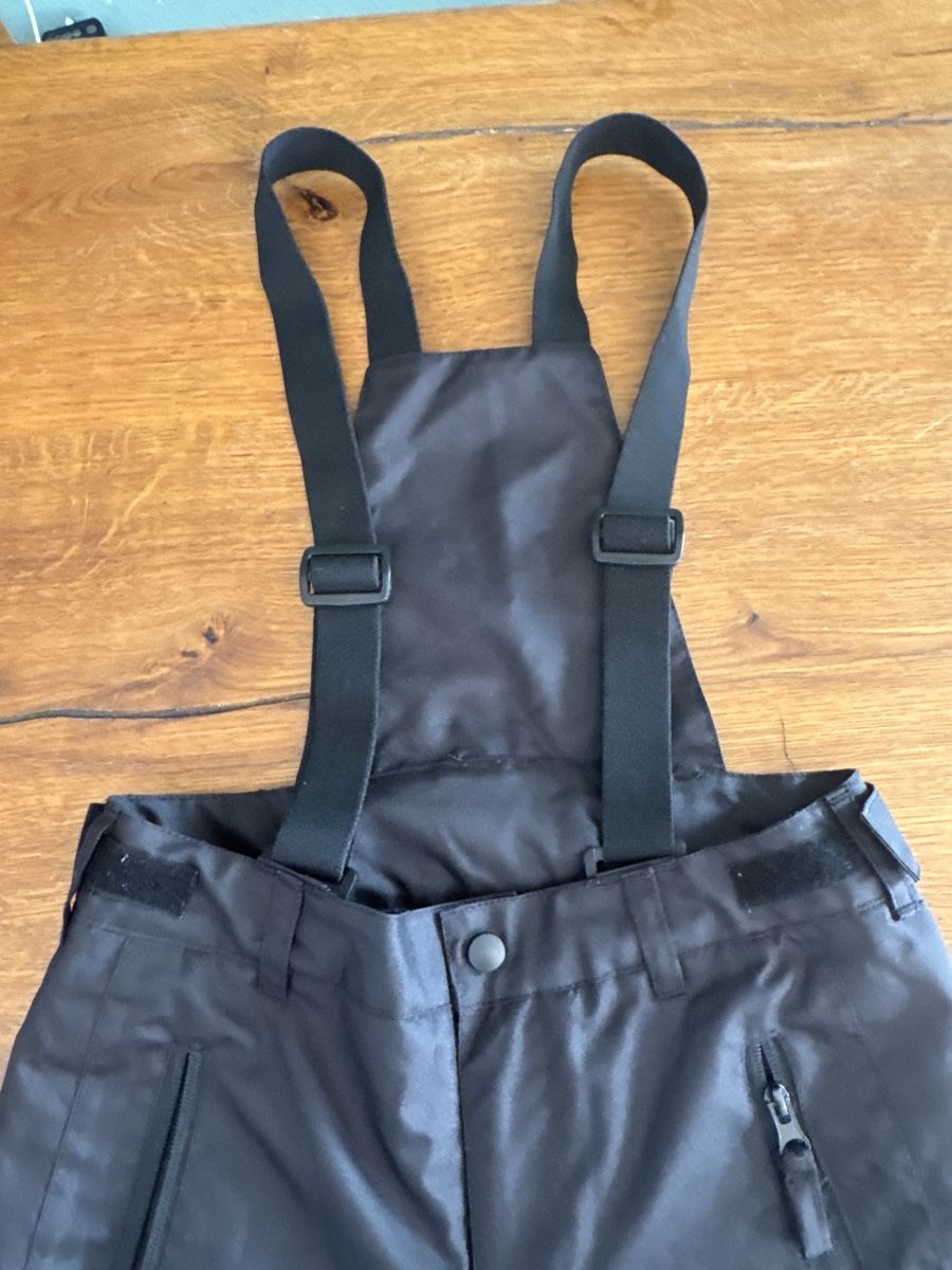 Pantaloni: Skihosen schwatz – Usato da Glattpark(Opfikon) venduto da cherrytomate 1