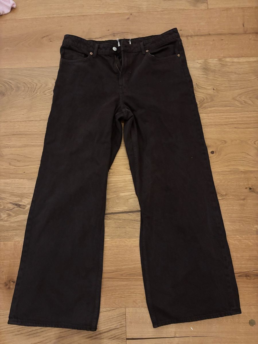 H&M Jeans: Braune Wide-Leg-Hose – Usato da Seftigen venduto da noe_5vrp