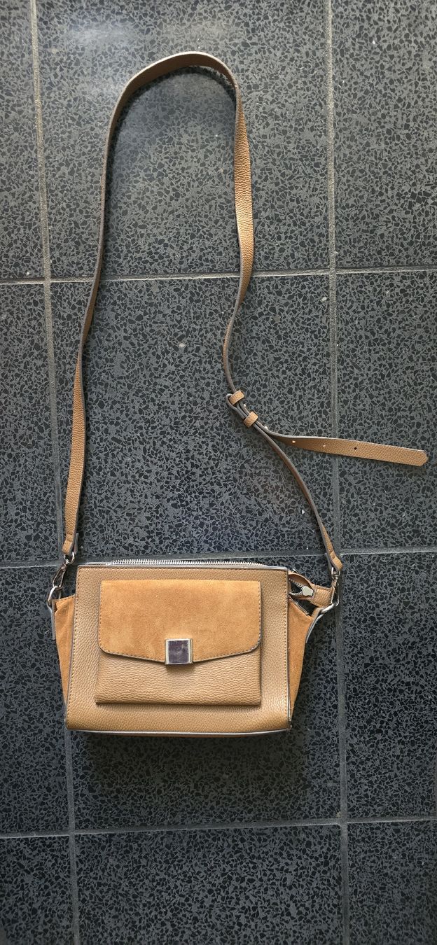 C&A Taschen für Damen: SECOND HAND C&A Umhängetasche braun – Gebraucht aus Seuzach von Verano_2026