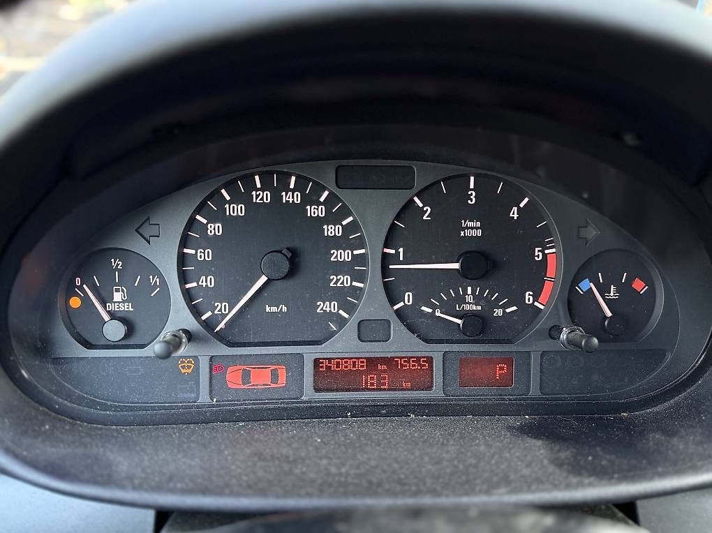 Automobili: BMW 320 TDI  Automat  – Usato da Udligenswil venduto da Sch2s 6