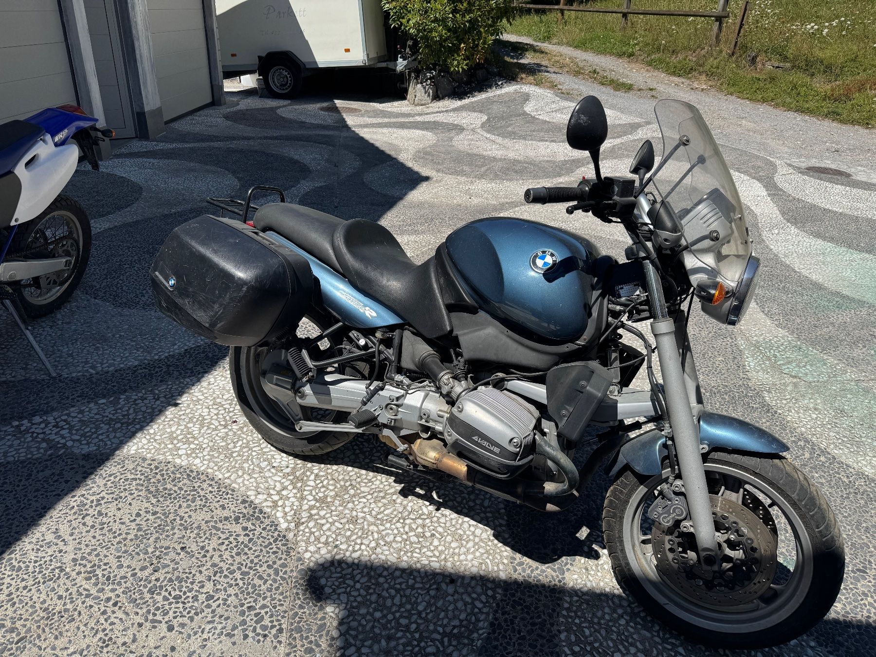 BMW Route: BMW R1100R – Défectueux à dürnten par h.r.hei