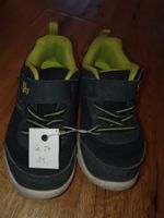 Turnschuhe Gr. 27
