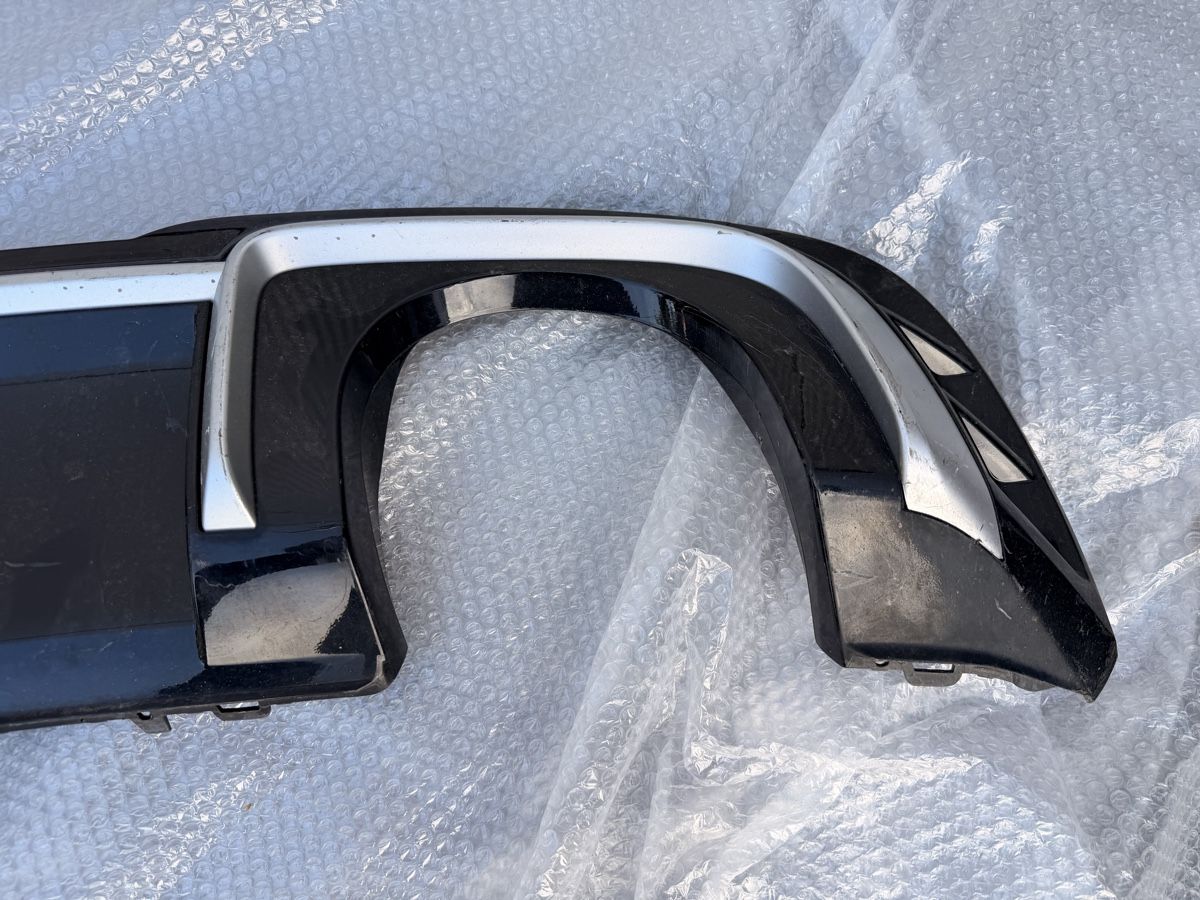 Audi Tutti pezzi di ricambio auto: Diffuseur arrière - Audi RS3 8V – Usato da Lausanne venduto da AKB_AutoParts 1