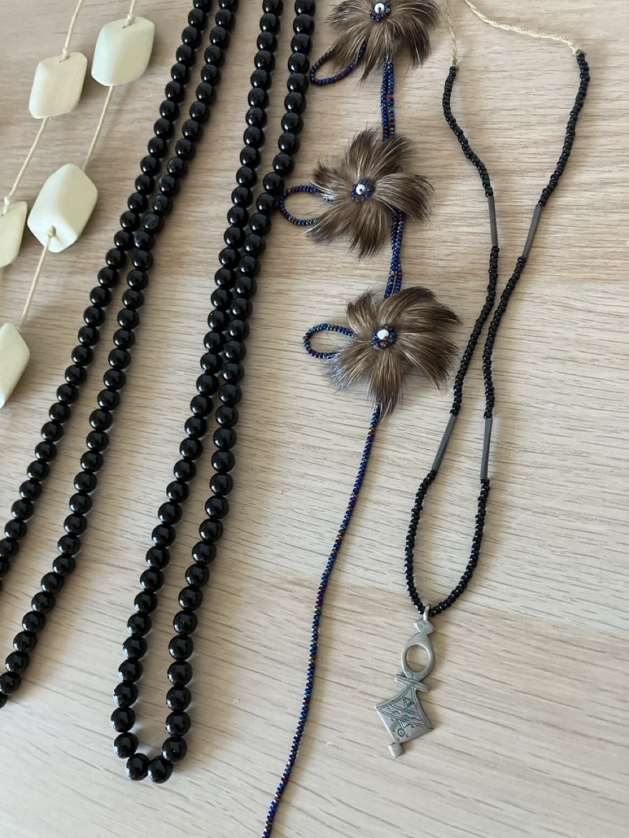 Sonstiger Schmuck: Lotto di bigiotteria - collane e bracciali – Gebraucht aus Lugano von jfo_7lsm 1