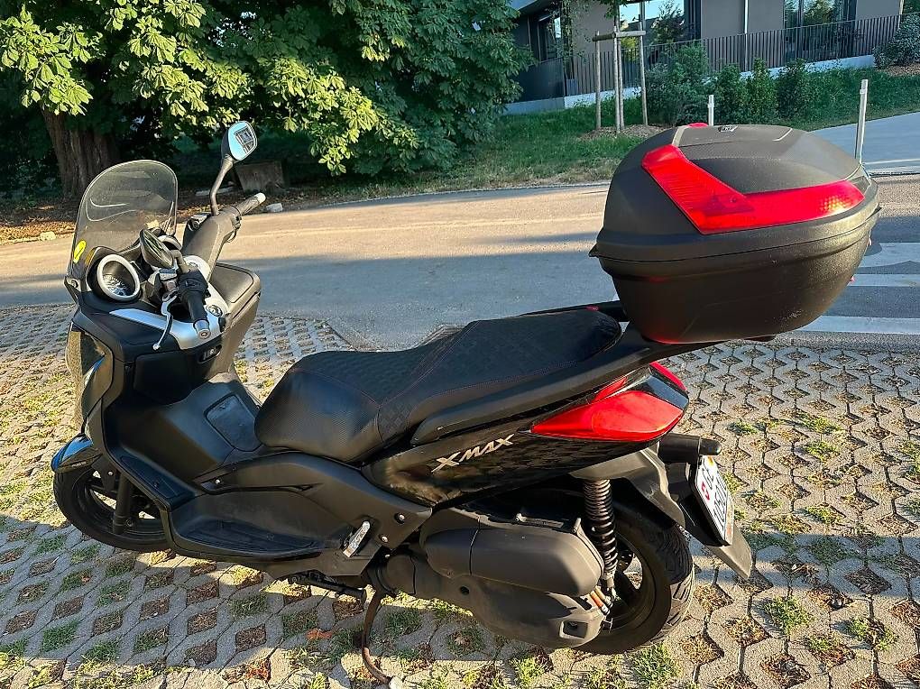 Yamaha Scooters: XMAX 125 en excellent état – D'occasion à Bernex par chico_ft 1