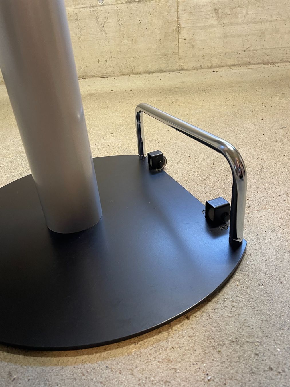Schreibtische: Kettler Stehpult High Point Basic, fix geneigt, Rollen – Gebraucht aus Ibach von tim_9a7 7