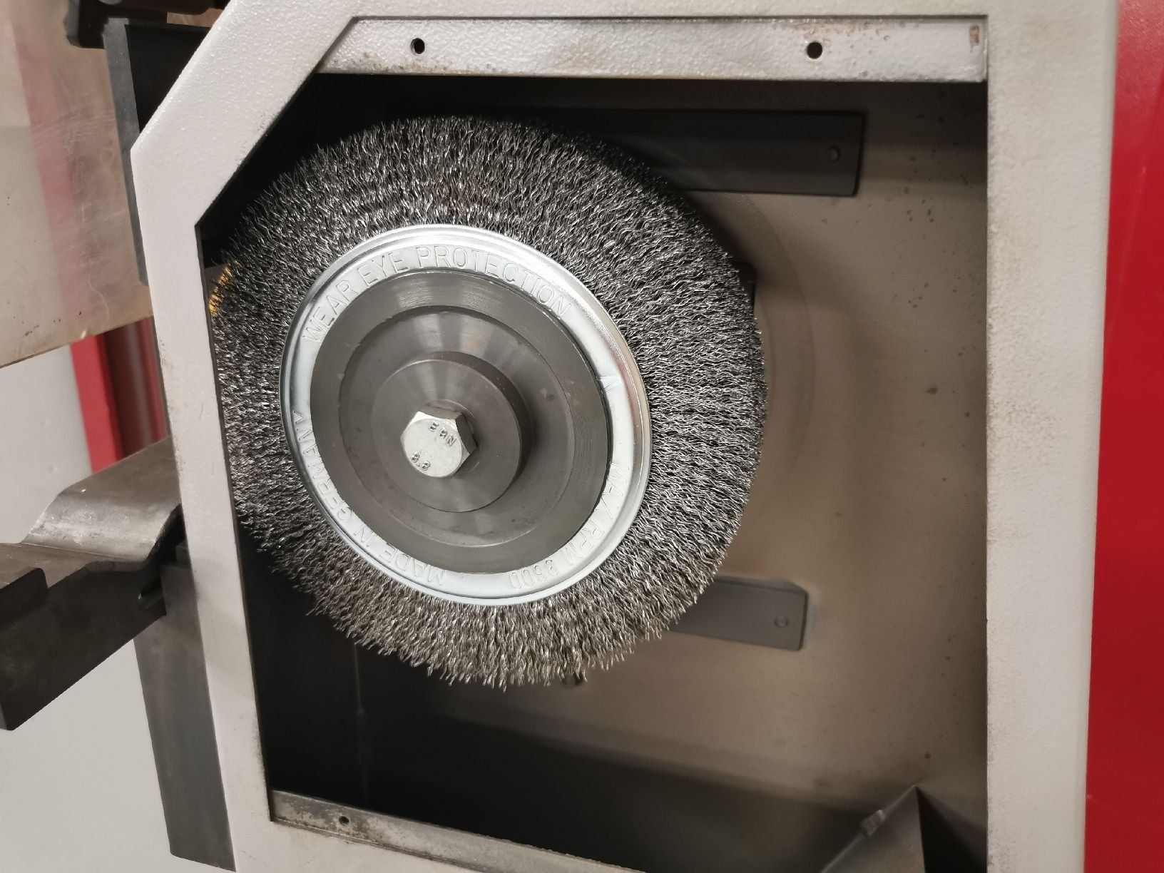 Tutte le macchine: Bürstenentgrater Bomar Single 250 – Usato da St. Gallen venduto da sob.ch 5