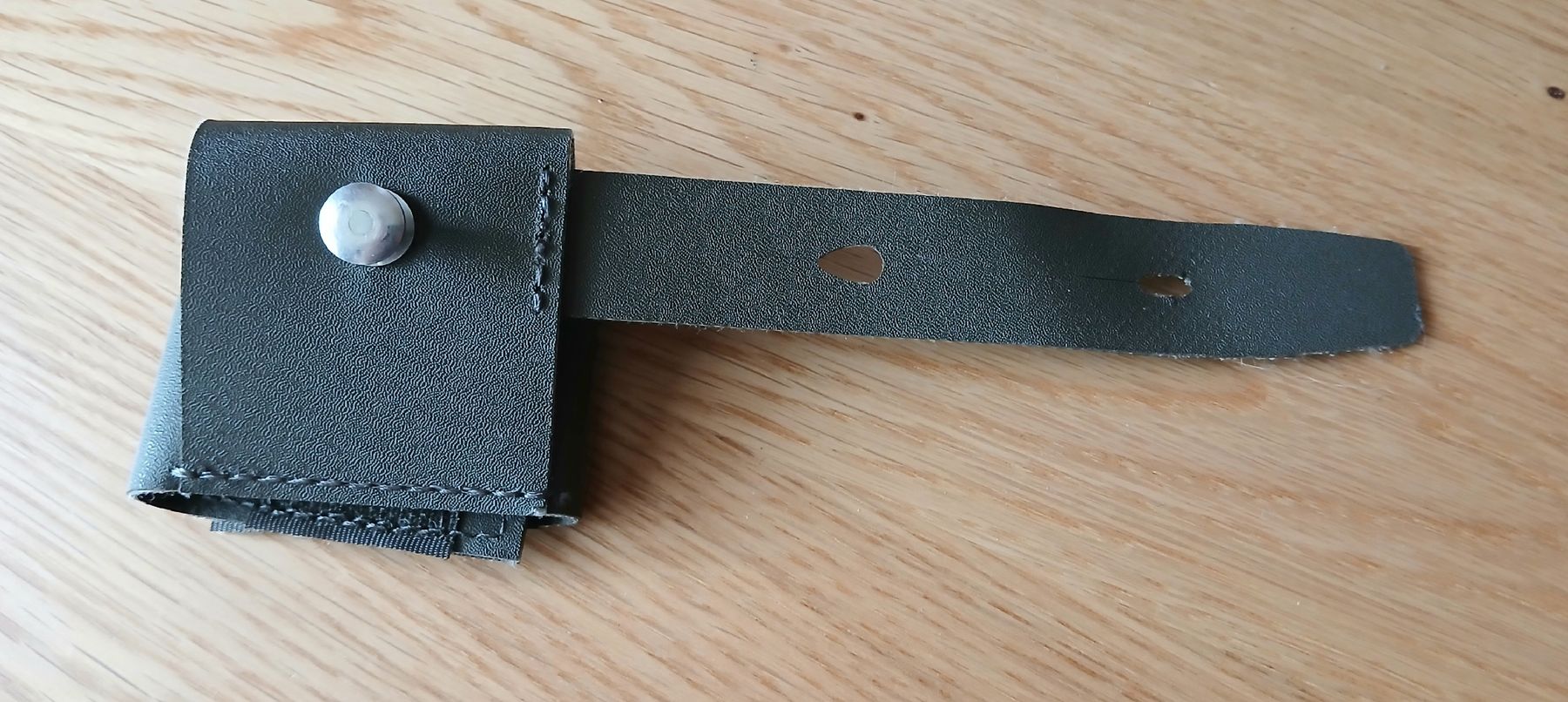 Schweizer Armee Stichwaffen: Porte baïonnette pour fass90  – Neu (gemäss Beschreibung) aus Sciernes-d'Albeuve von Dojo004