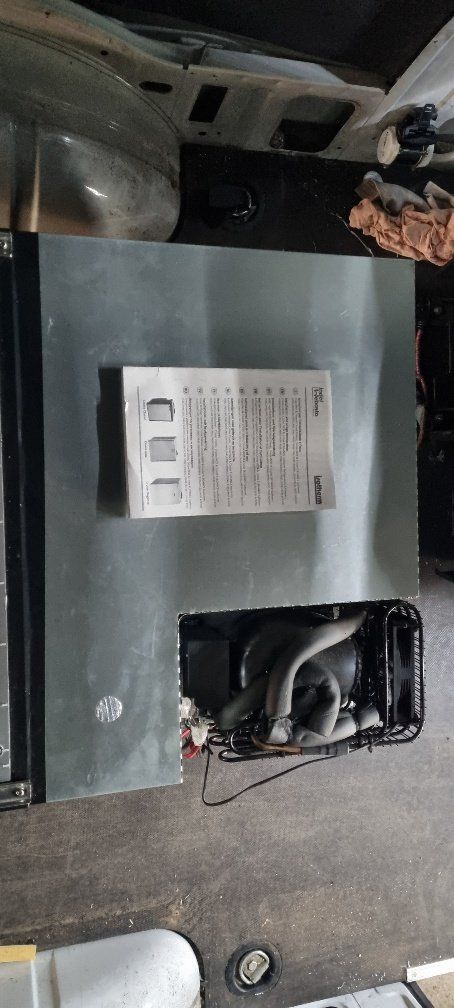 Kühlschrank: Webasto Isotherm Kühlschrank CR130EL für Camper oder Boot – Neu (gemäss Beschreibung) aus Egnach von Dodgetrox 4