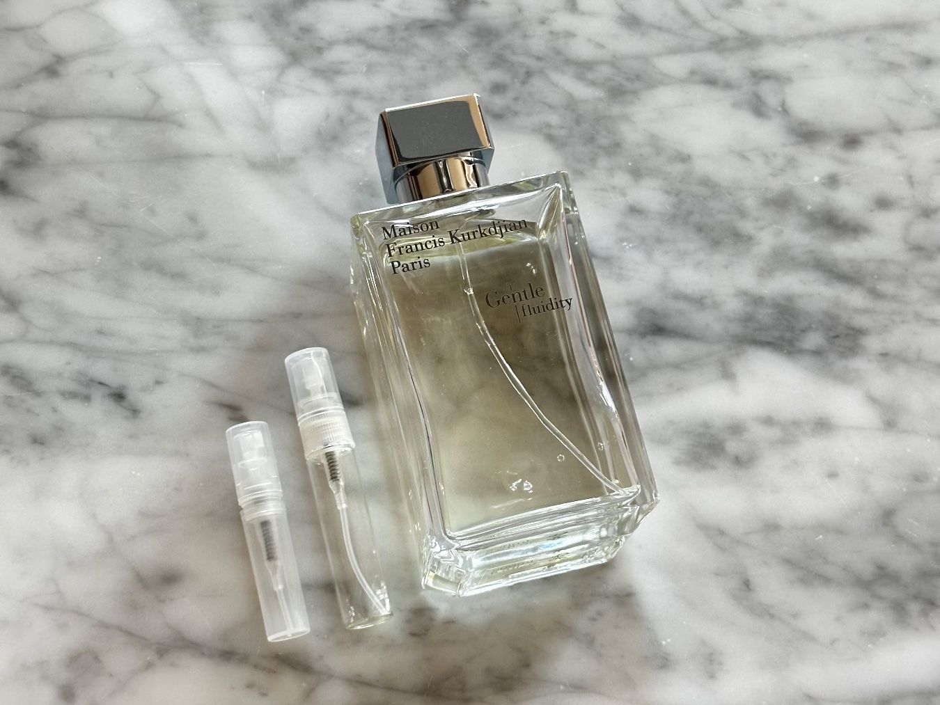 Kurkdjian Profumi & Eau de Toilette: Maison Francis Kurkdjian Gentle Fluidity Silver - 2ml Probe – Nuovo (secondo la descrizione) da Baden venduto da GregK02