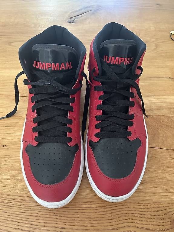 Nike Scarpe da uomo: Nike Jordan Gr. 44, fast neu – Usato da Dättwil AG venduto da ClaTha 1
