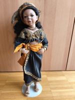 Wunderschöne Puppe mit vielen Details