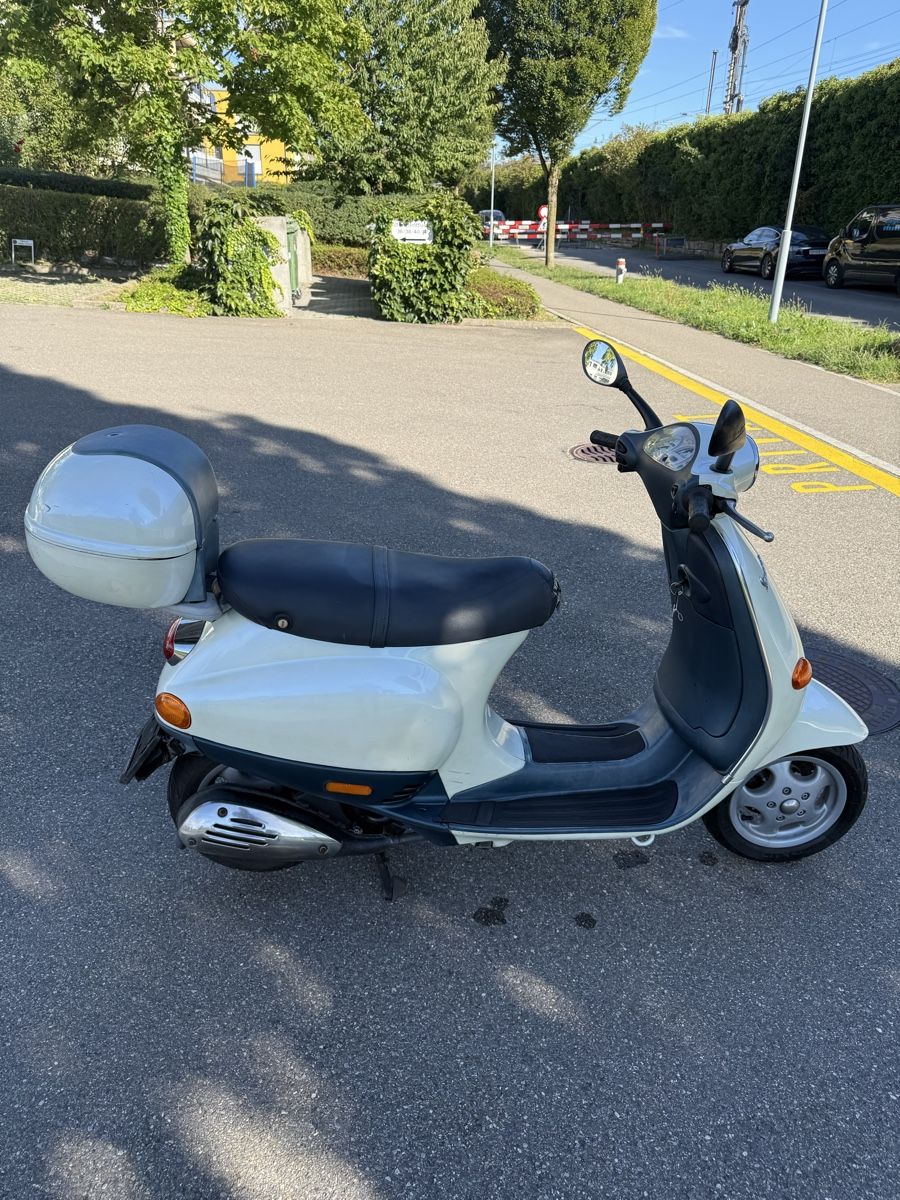 Piaggio Scooter: PIAGGIO VESPA ET4 50 CC – Usato da Winterthur venduto da Fabio_46 7