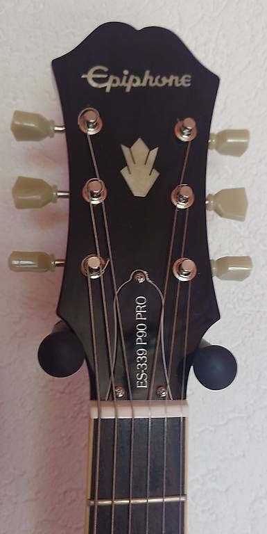 Epiphone Musikinstrumente: Epiphone ES-339 P90 PRO - Cherry red - inkl. Gurt & Tasche – Gebraucht aus Dürnten von Mf5 4