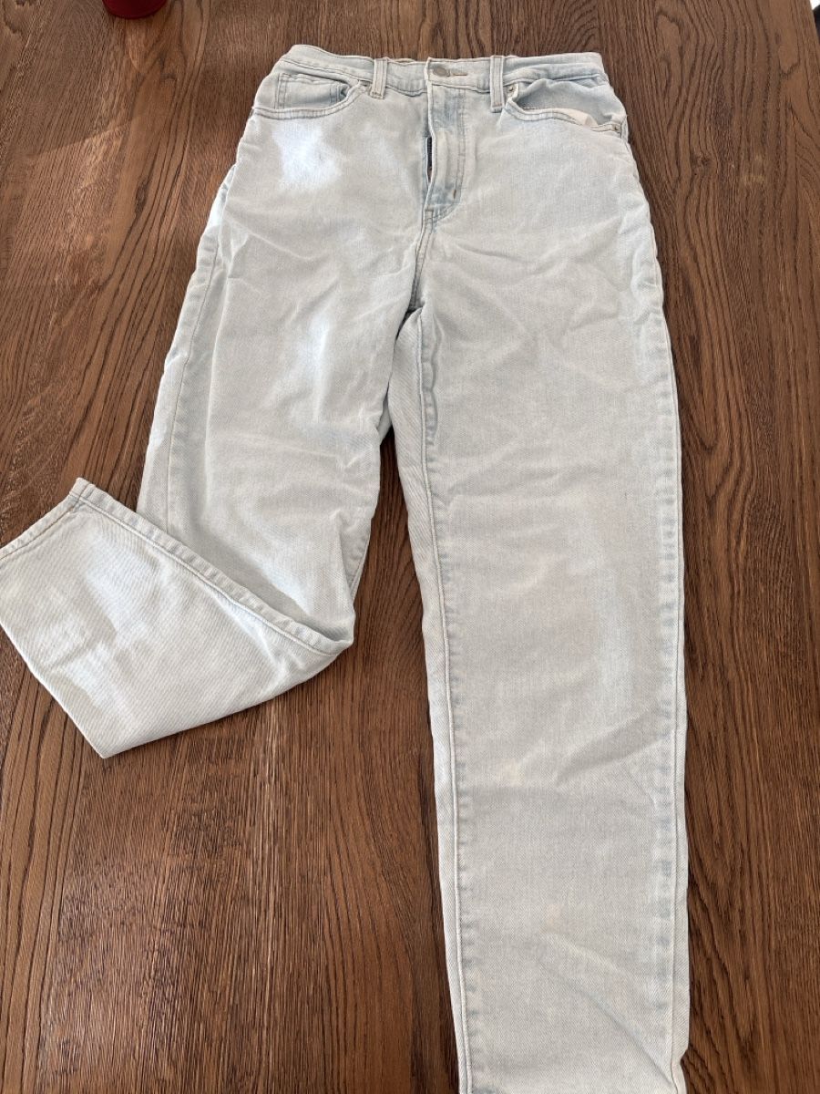 Levi's Jeans: Levi's Jeans hellblau – Usato da Bern venduto da tamwoe 1