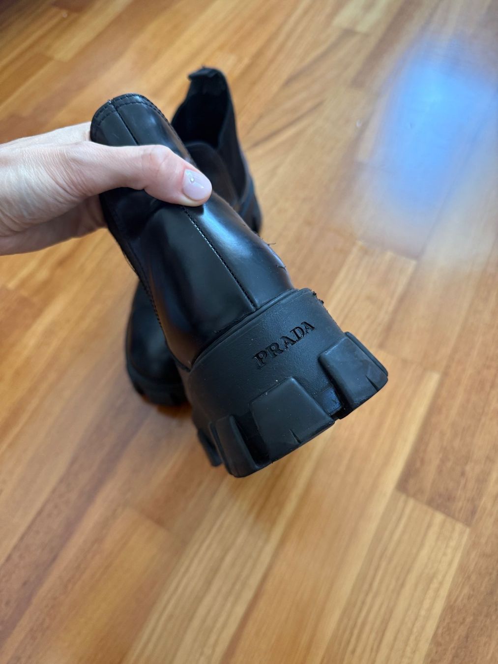 Prada Scarpe da donna: Schwarze Prada Damen Monolith Chelsea Boots – Usato da Zürich venduto da bar_s6yl 3