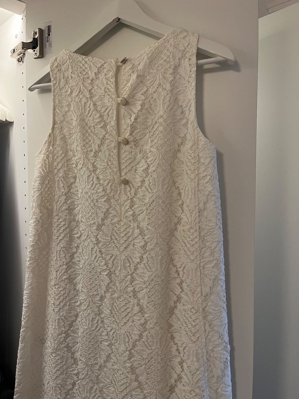 Sezane Vestiti: Sezane Kleid – Nuovo (secondo la descrizione) da St. Gallen venduto da mllealessandra 3