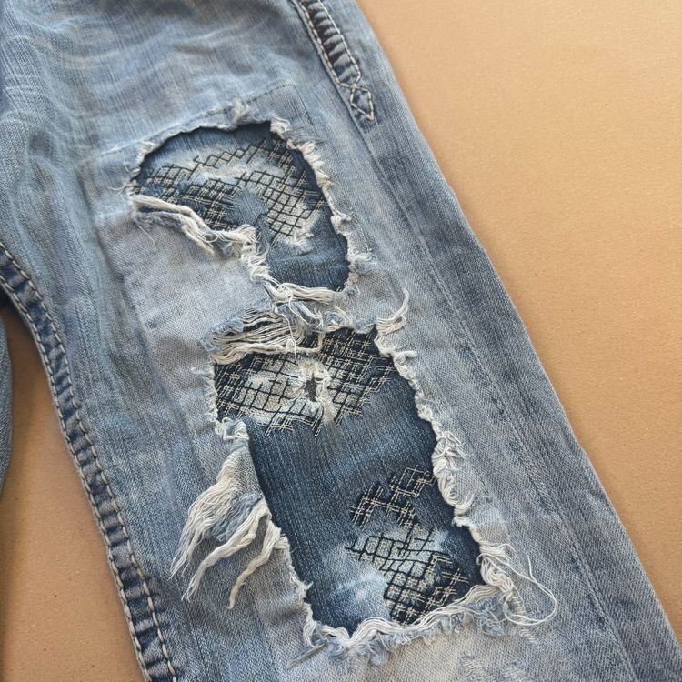 True Religion Jeans: Rock Revival vintage ripped and embroidered denim jeans 90s – Usato da Rheinfelden venduto da sourced_limited 8