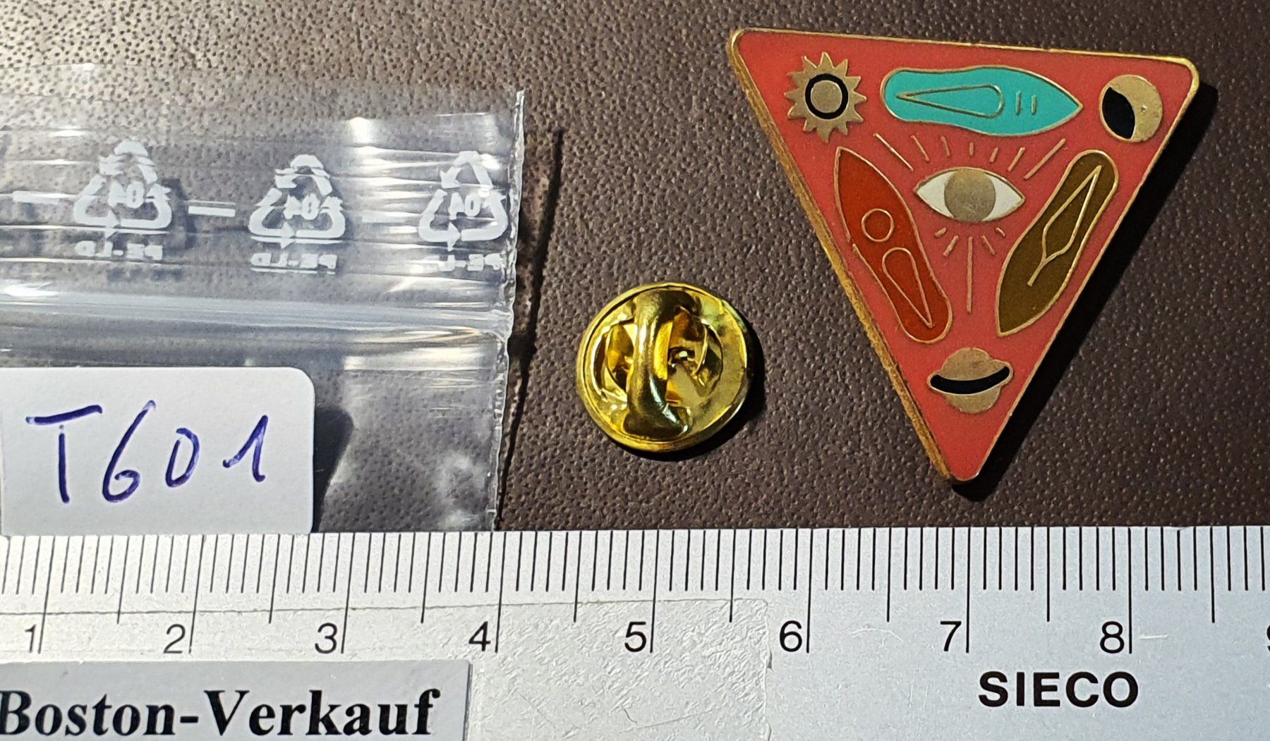 Placchette & Badge: T601 - Kunst Pin Das Auge – Usato da Reinach BL venduto da Boston-Verkauf 1