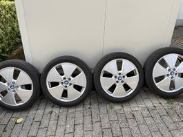Vendo cerchi e pneumatici invernali per BMW i3