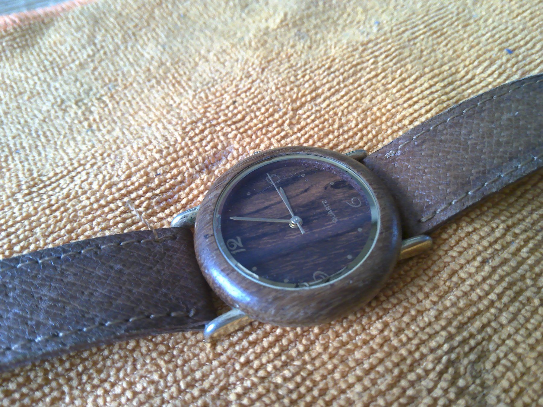 Uhren: Holz Uhr Damen – Gebraucht aus Balsthal von jacky63 2