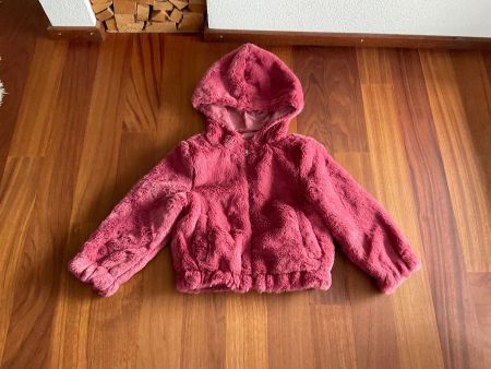 Neuwertiger Kunstpelz Jacke Gr.110/116