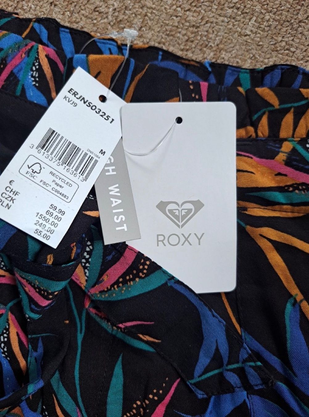Roxy Pantaloni: Neu Roxy Bunte Baumwollshorts mit Bindemittel M , N.P 59.00 – Nuovo e nell'imballaggio originale da Zermatt venduto da katytesunshine 2