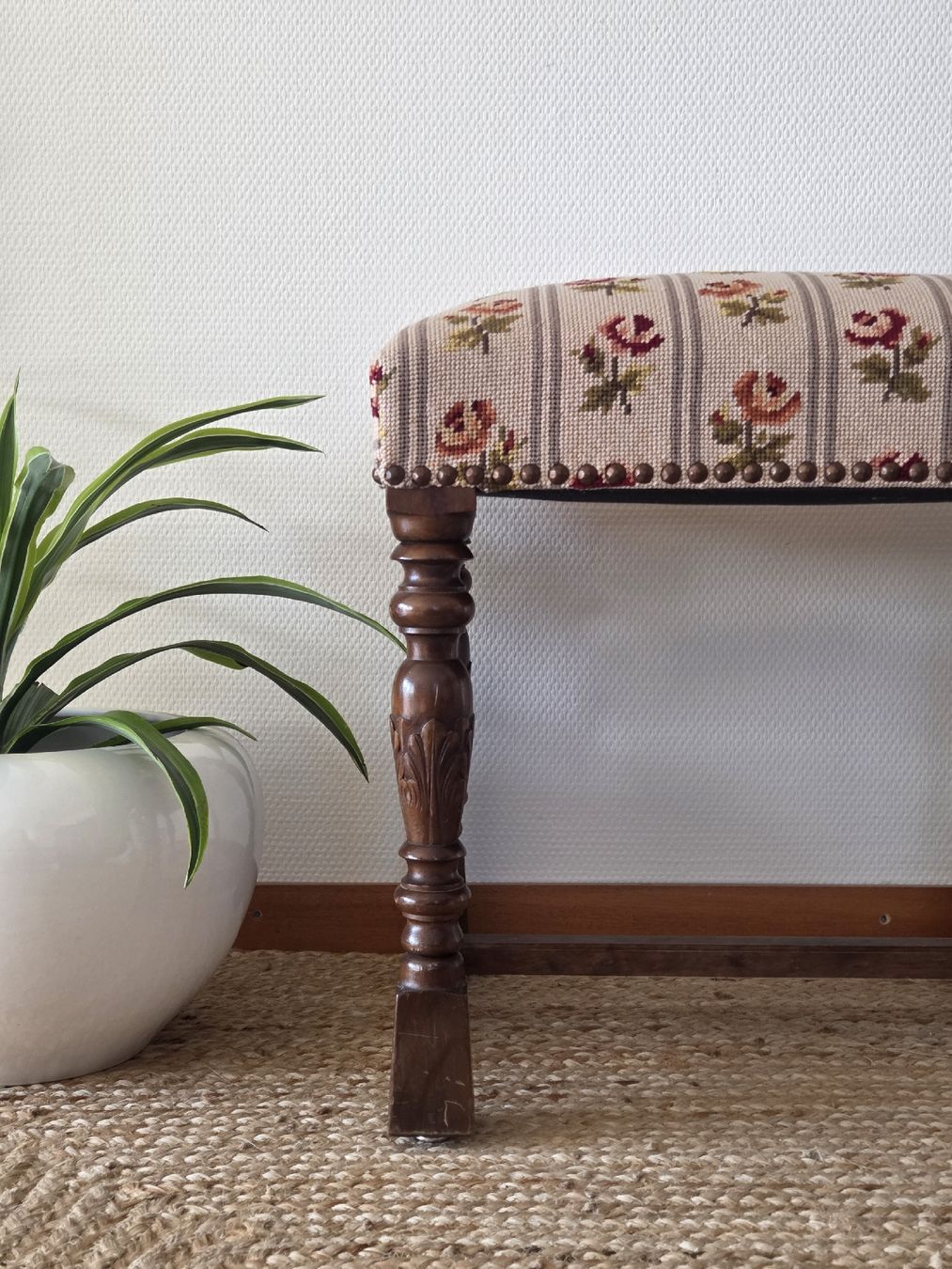 Hocker: Tabouret avec motif floral – Gebraucht aus Mont-sur-Rolle von Jolie_brocante 3