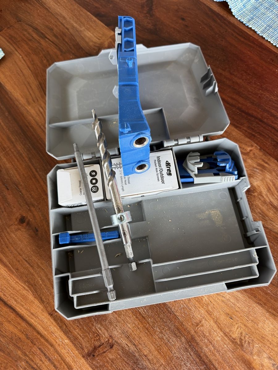 Tutti gli attrezzi: Kreg Pocket Hole Jig 320 Bohrschablone – Usato da Zwillikon venduto da Traktorjoe 2