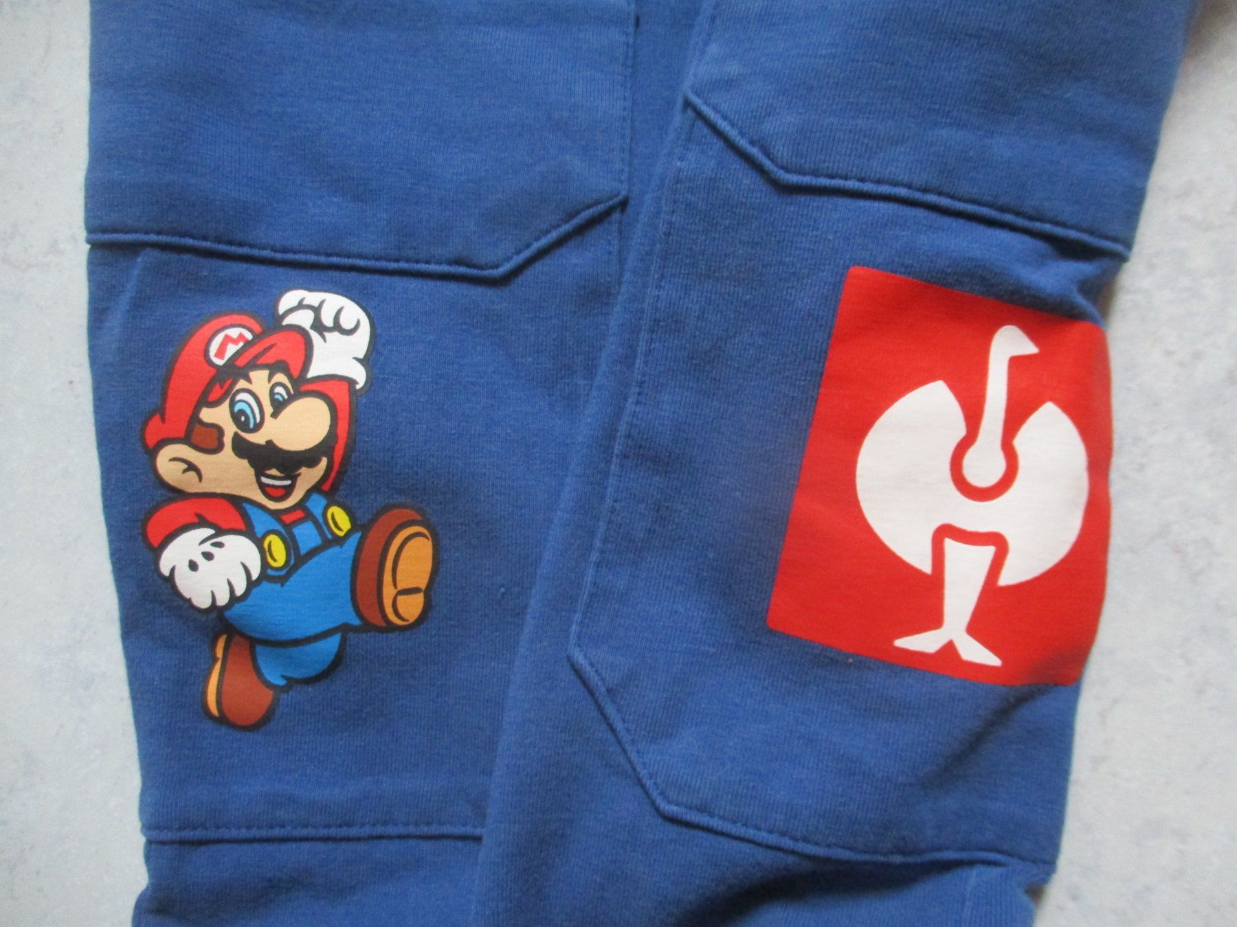 Engelbert Strauss Lotti & Set di vestiti: Kinderkleider von Strauss, Super Mario – Usato da Birsfelden venduto da alles-muss-raus 1