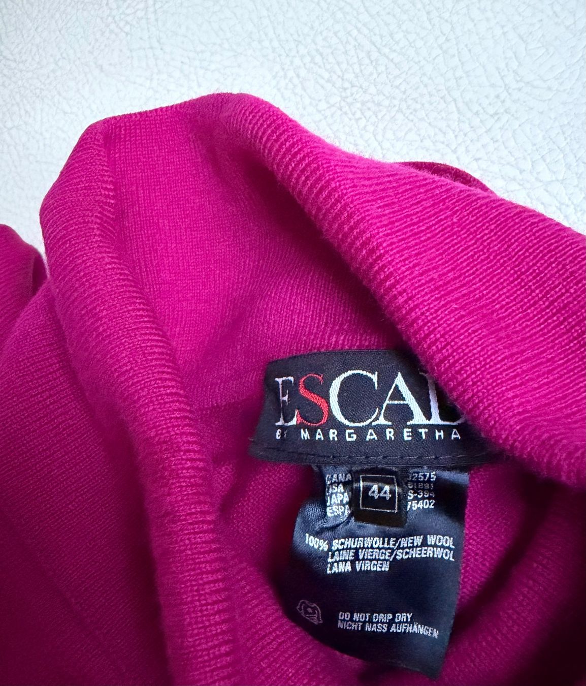 Escada Maglioni & Felpe: Vintage Escada Wolle Pullover Gr.44 – Usato da Unterägeri venduto da Jutka_04 1