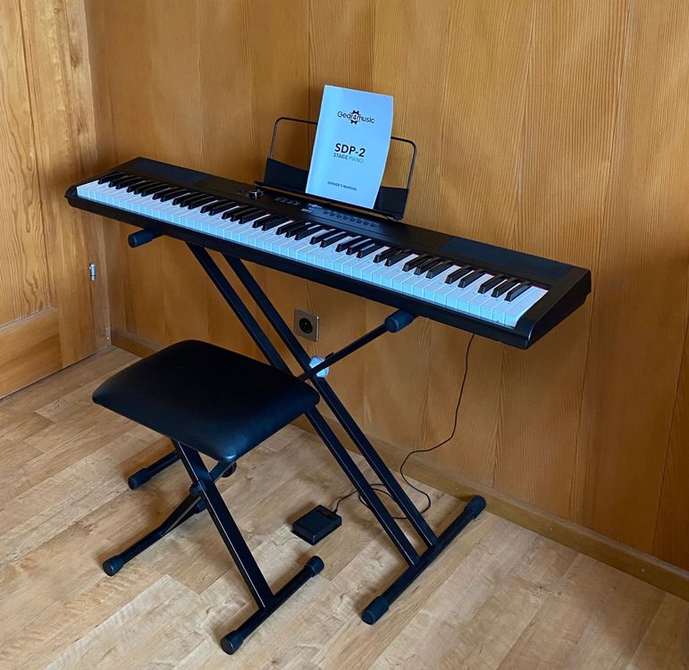 SDP-2 Stage-Piano von Gear4music mit Zubehör (Gebraucht) in Laupen ZH ...