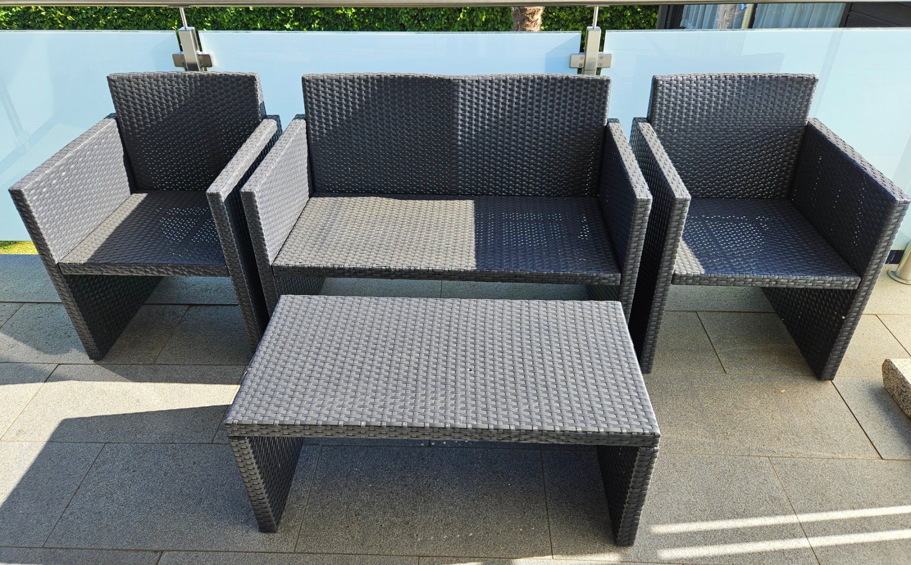 Set di tavolo e panche: Gartensitzgruppe Rattanoptik 4-teilig – Usato da Sins venduto da Myck