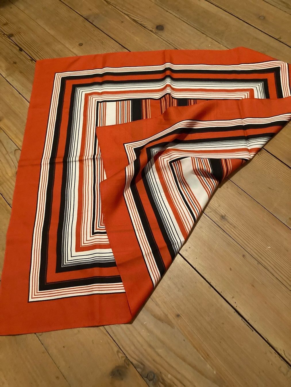 Foulards, Tücher & Schals: Schön gestreiftes Foulard – Gebraucht aus Bern von mymo01 1