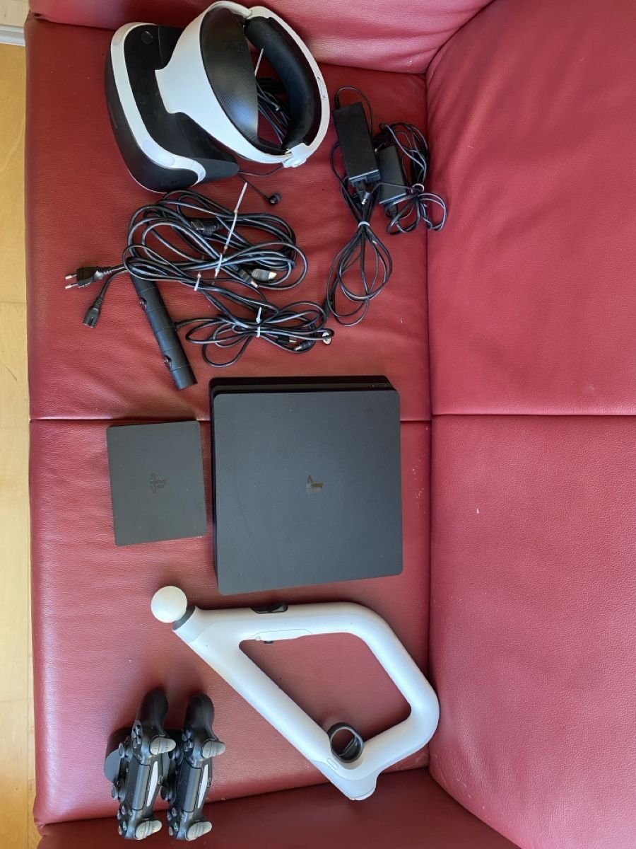 Sony Konsolen: PlayStation 4 Set mit PSVR – Gebraucht aus Mauren von Rema3005