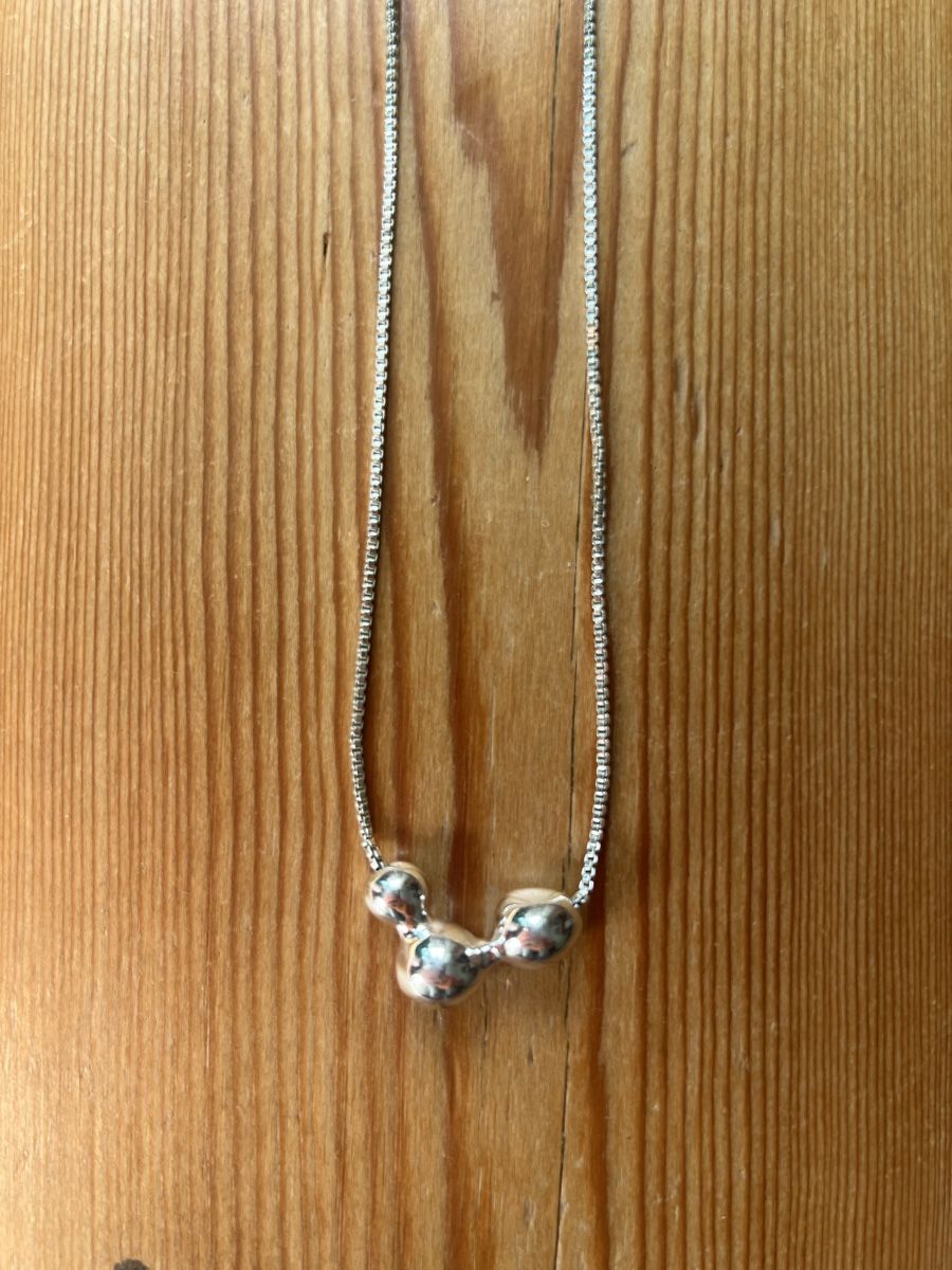 Cos Catenine: Halskette von COS – Usato da Magden venduto da leo_c8bc 1