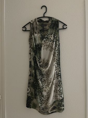 Damen Kleid ärmellos gemustert Made in Italy Zustand gut