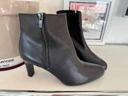Peter Kaiser Stiefellette Leder 7,5 41 Schwarz NEU