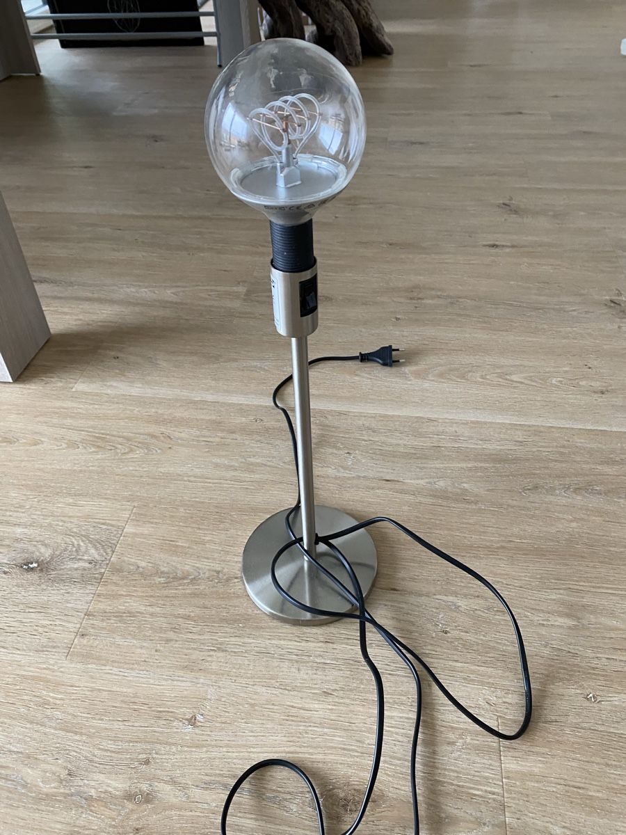 Lampade: IKEA Tischleuchte – Usato da Richigen venduto da stu_pl85