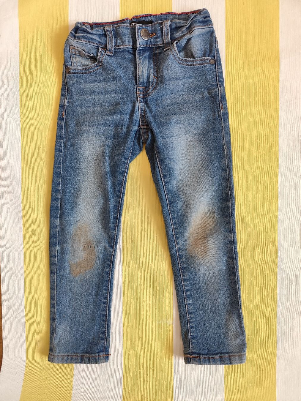 Jeans: Jeans. Gr. 4 – Usato da Widen venduto da isa_zz9b 1