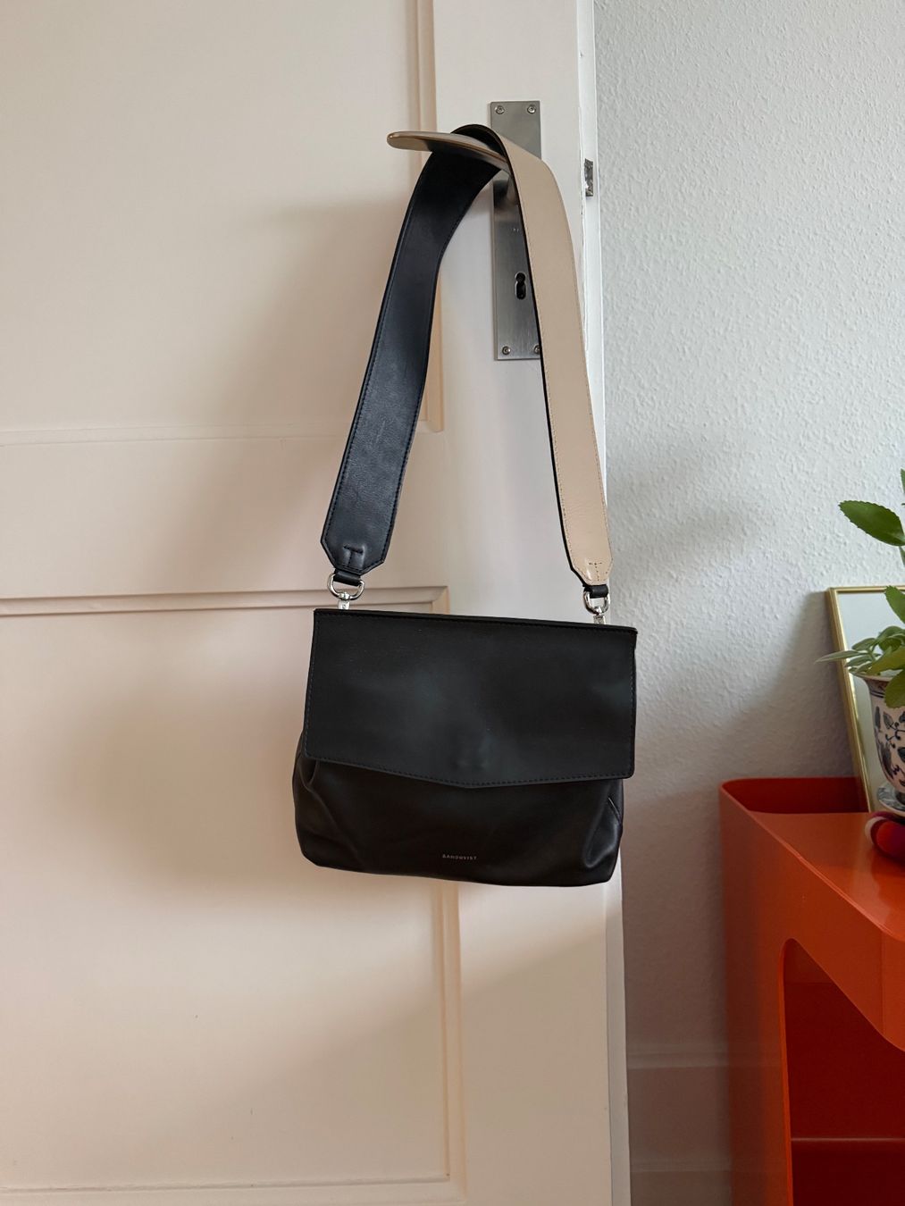 Taschen für Damen: Sandqvist Signe Handtasche – Gebraucht aus Zürich von liaene