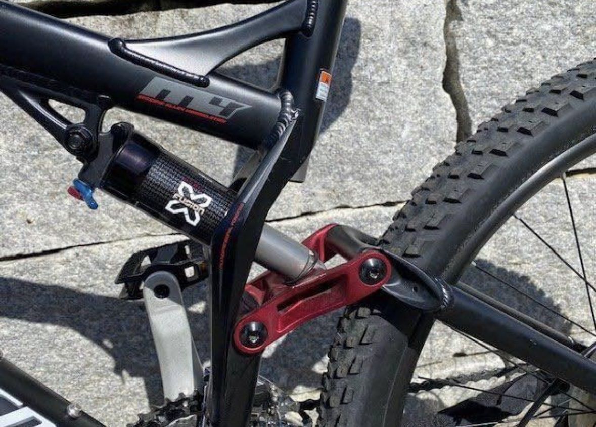 Specialized Biciclette: Specialized Velo Fahrrad – Usato da Grellingen venduto da juliasmincakova1811 1