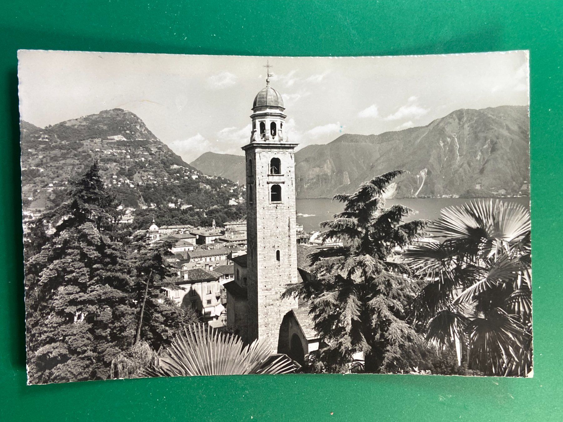 Cartoline postali: Lugano - Cattedrale S. Lorenzo – Usato da Steg VS venduto da danwer74