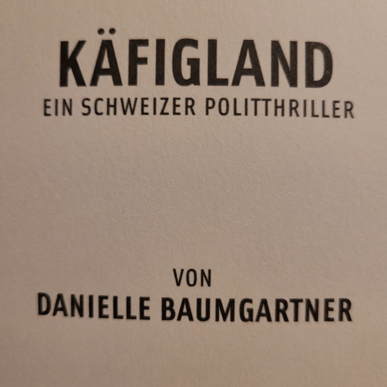Livres: Käfigland – D'occasion à Zürich par Avd 5