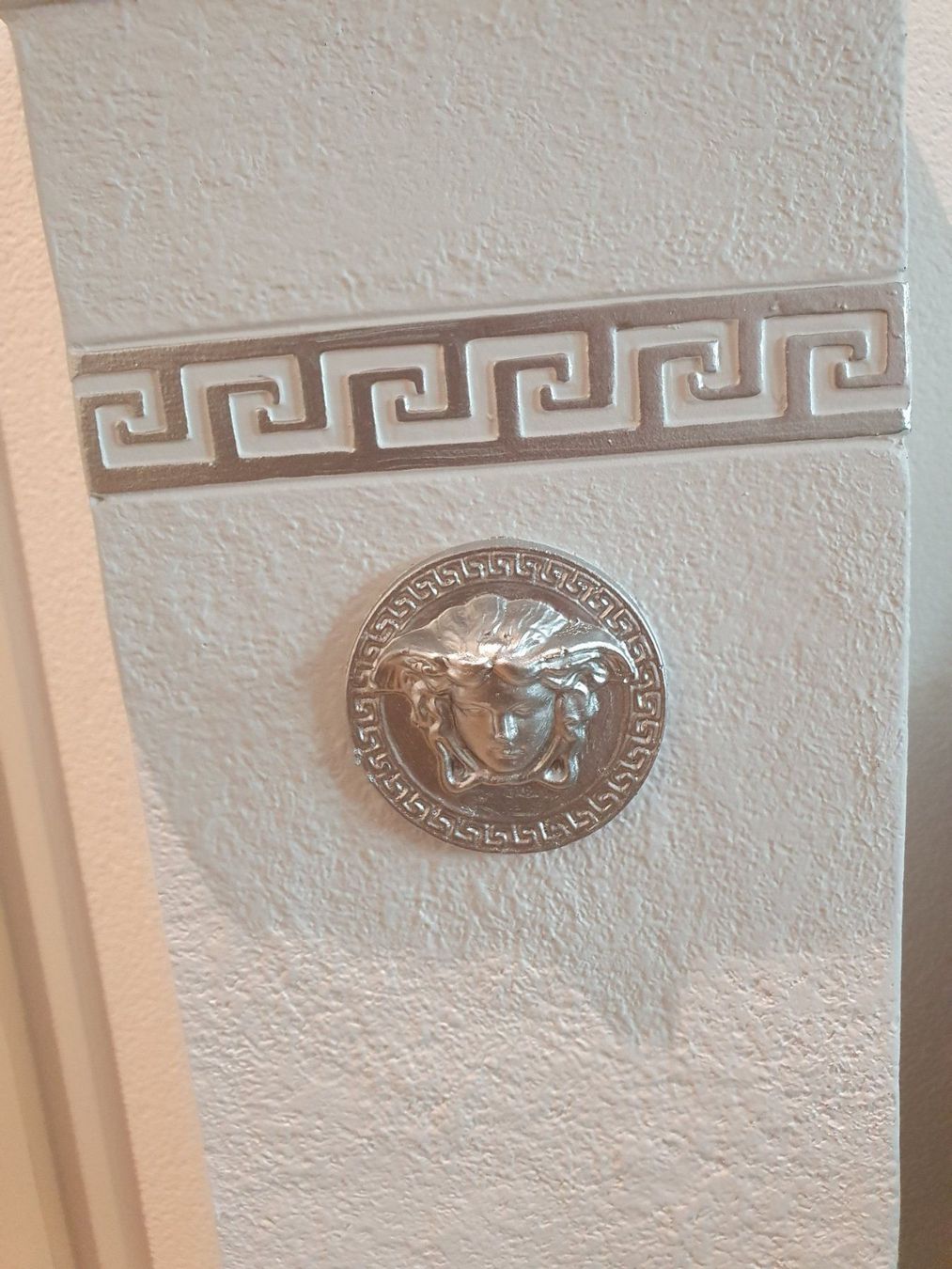 Tutte le decorazioni: Italienische Luxus Säule Weiss Silber – Usato da Dübendorf venduto da Alessandro-DG 2